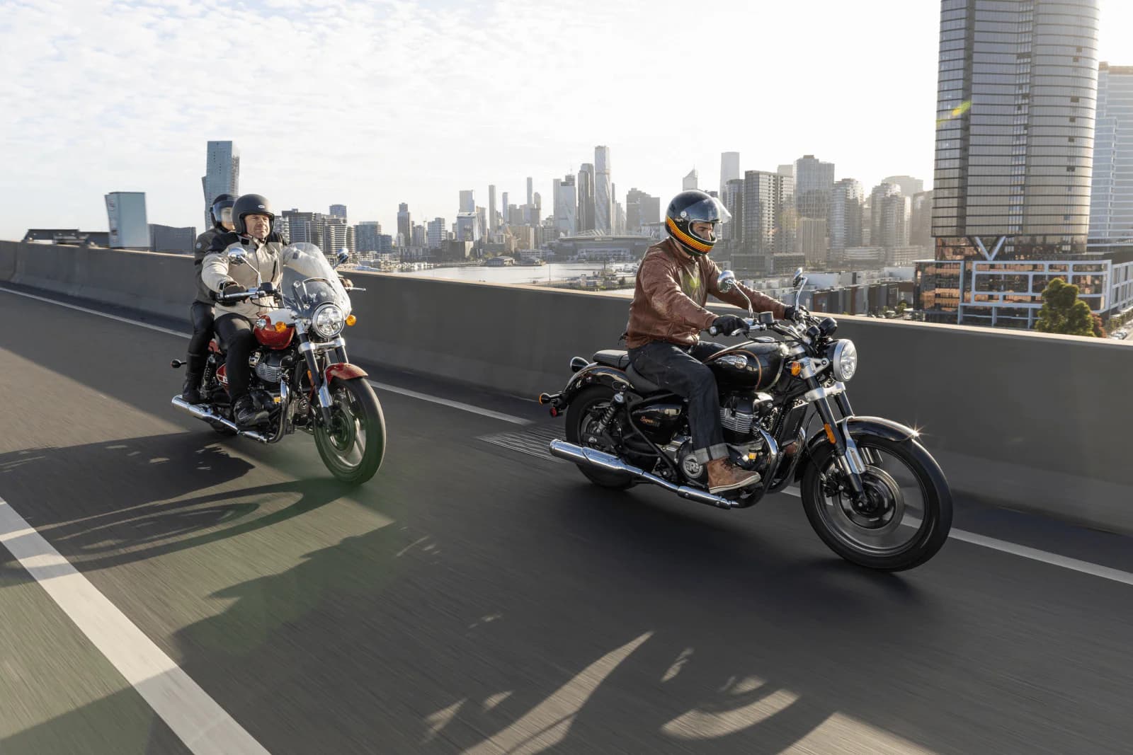 Royal Enfield Super Meteor 650 — фото 1