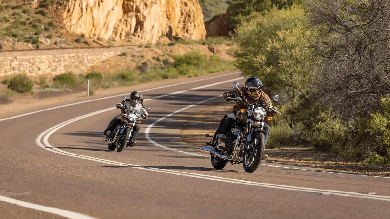 Royal Enfield Super Meteor 650 — фото 5